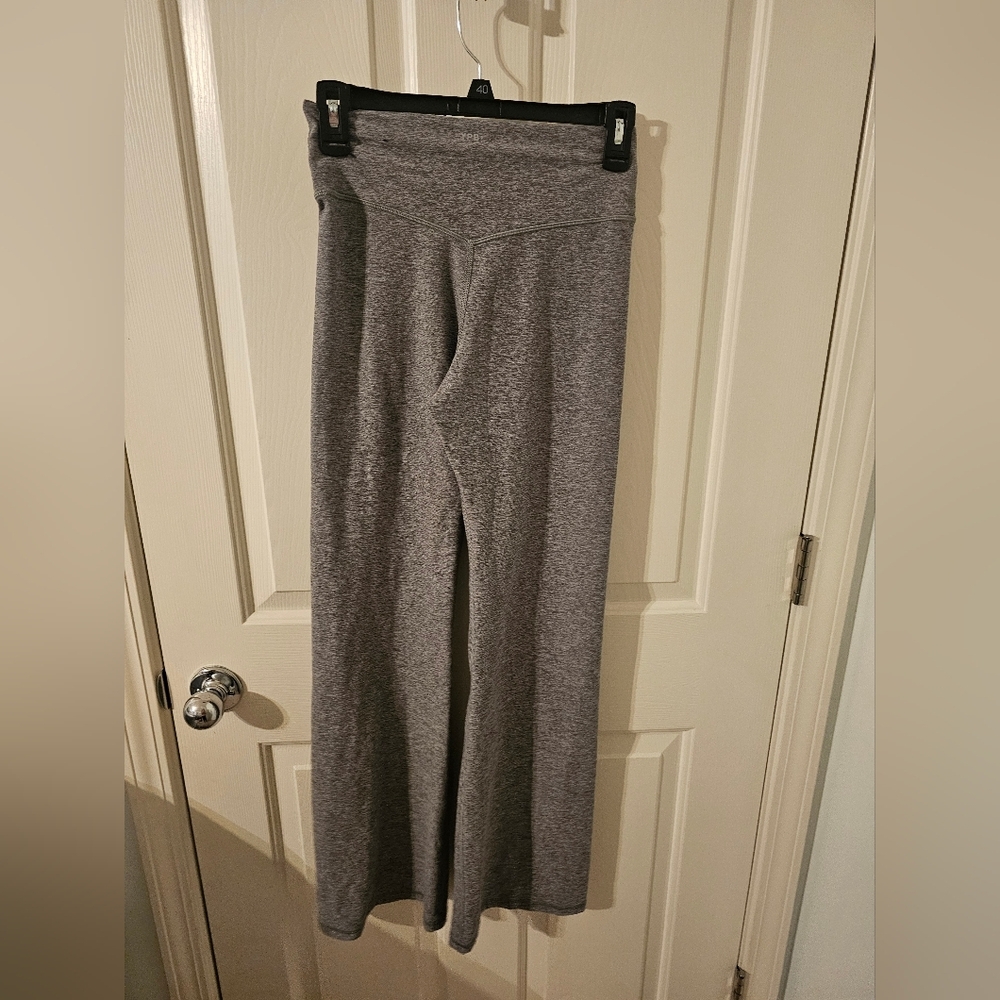 Abercrombie & Fitch YPB 3 Pair Bundle everydaySOFT Flare Legging Size M - Picture 10 of 12